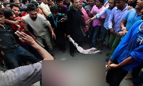 Anschlag auf Christen in Lahore, wütender Mob verbrennt zwei Muslime bei lebendigem Leib. Anschlag auf Christen in Lahore, wütender Mob verbrennt zwei Muslime bei lebendigem Leib. deutschewoche