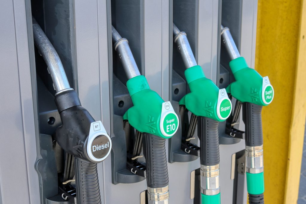 Die aktuellen Benzin- & Dieselpreise Europaweit: Entwicklungen und Auswirkungen auf Autofahrer Deutsche woche online Zeitung