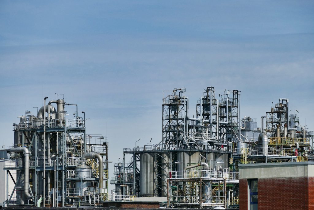 Ukraine greift Moskauer Ölraffinerie zum zweiten Mal in dieser Woche an Ukraine greift erneut Moskauer Raffinerie an